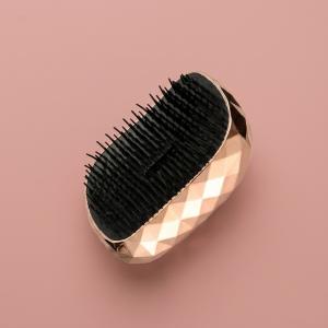 Detangling Hair Comb Brush, Detangler Hair Brush for Women Men & Kids Use in Wet and Dry Hair (Pack of 1).