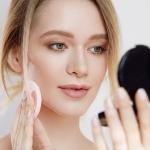 Professional compact powder for women (Pack of 1).