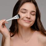Premium Flat Foundation Makeup Liquid Brush(Silver)Pack of 1.