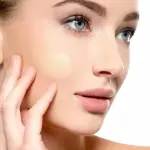 Professional silky and light weight foundation. Natural & Matte Foundation  1 Pcs