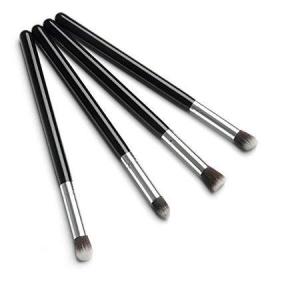 4 pcs Makeup Cosmetic Tool Eye Shadow Foundation Blending Brush