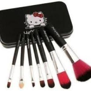 Professional 7 Piece Makeup Brush (Black) Pack of 1.