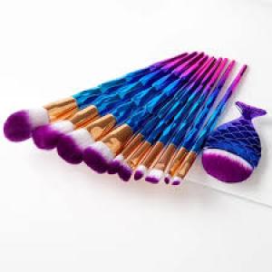 Professional Diamond Handle synthetic fiber Makeup Brush Set with Big Fish Tail for Foundation Eyeshadow Lips - 12 Pieces and Silicone Egg