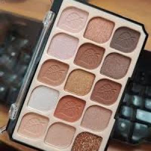 15 Shades mood Eyeshadow Palette 15 g  (MULTI COLOUR)