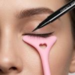Silicone Eyeliner Aid, Makeup Eyeliner Eyelash Tool (Pack of 1)Multicolor